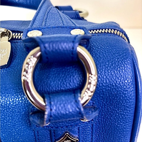 MCM Breathtakingly Beautiful Blue Pebbled Leather Boston Bag - Picture 5 of 14